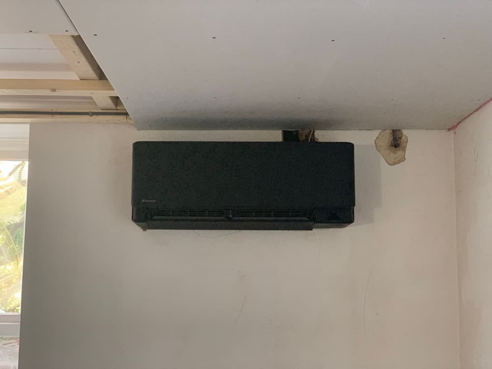 Daikin Stylish AC install in black